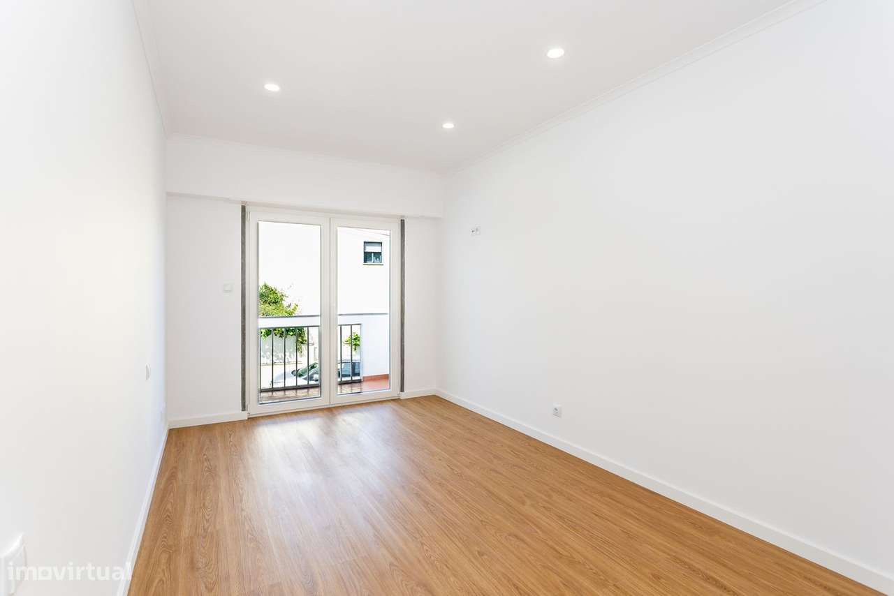Apartamento t2 à venda na Murtal - Madorna-2