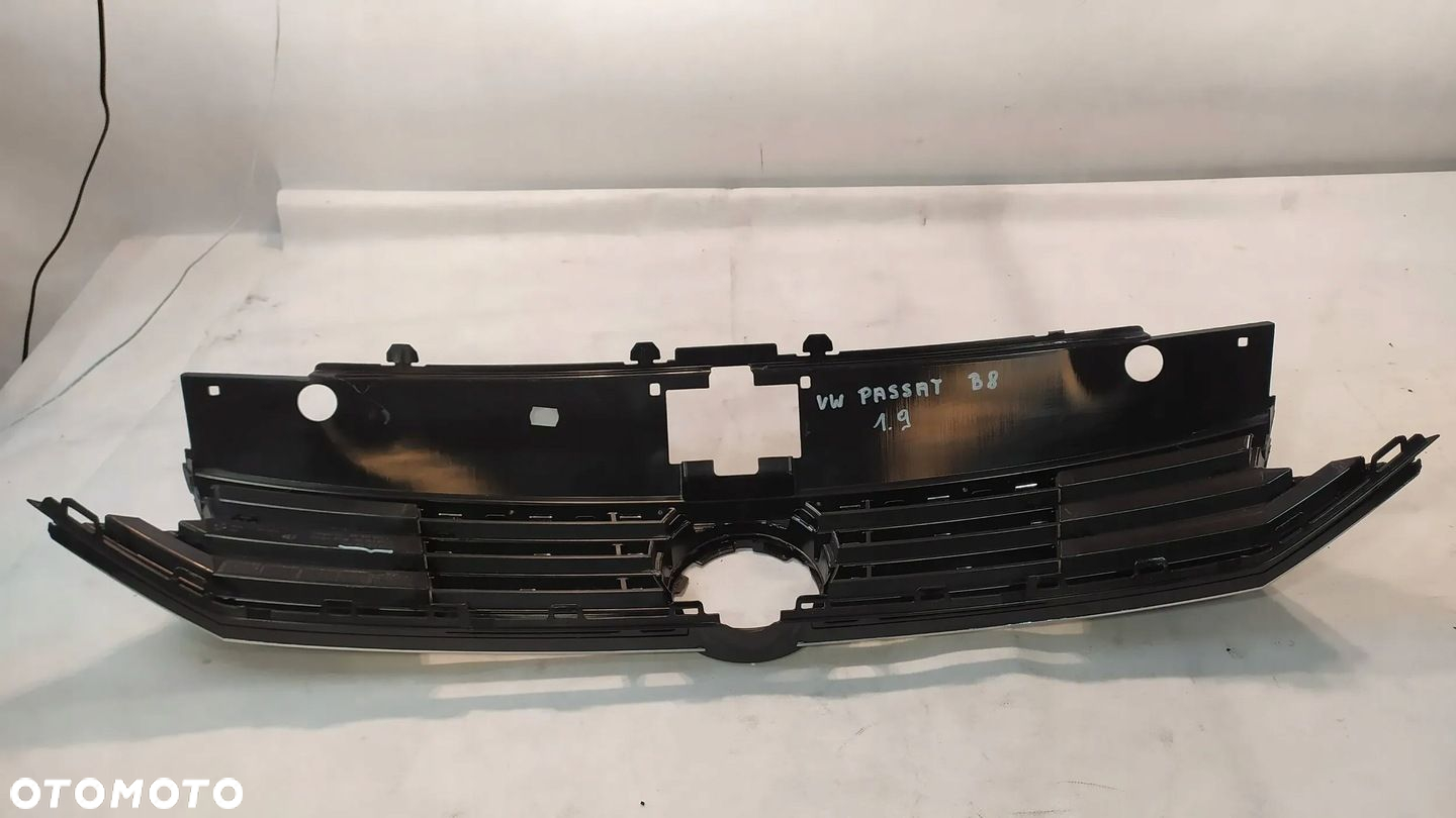 GRILL ATRAPA CHŁODNICY VW PASSAT B8 - 11