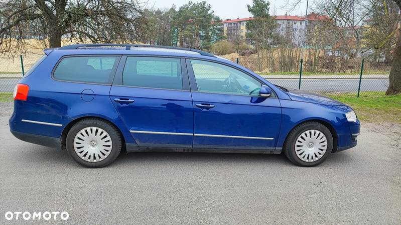 Volkswagen Passat 1.9 TDI Sportline - 6