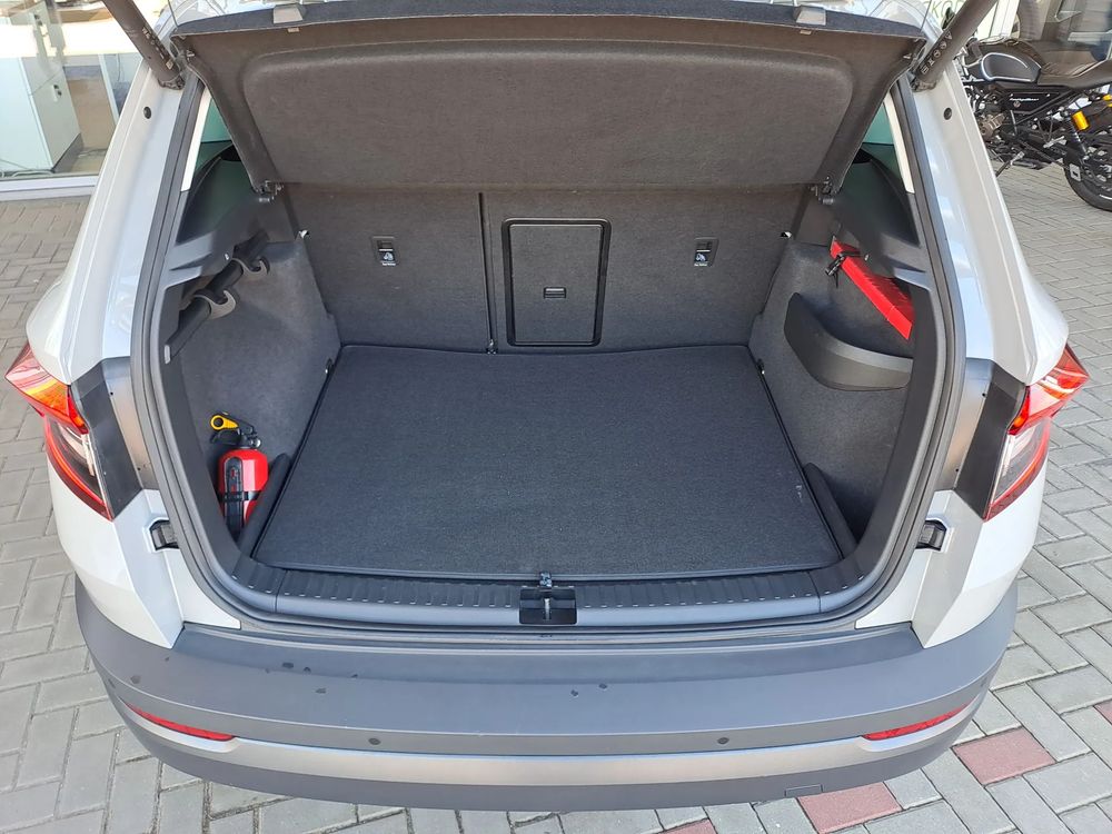 SKODA KAROQ 1.5 TSI ACT Style DSG Kamera HAK SmartLink Salon PL ASO 1wł VAT-MARŻA