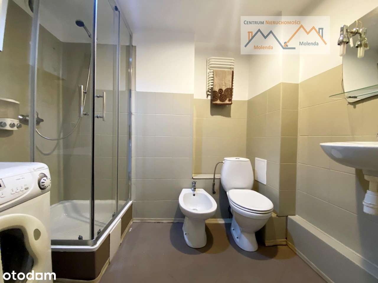 Na sprzedaż 3 pokoje,  ogrzewanie miejskie, atrakcyjna cena!-8