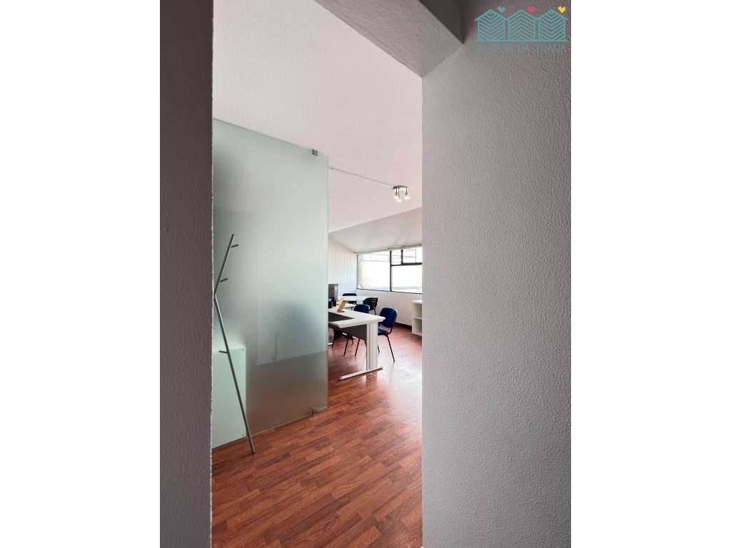 Escritório no centro de Aveiro com vista salinas - Grande imagem: 2/12