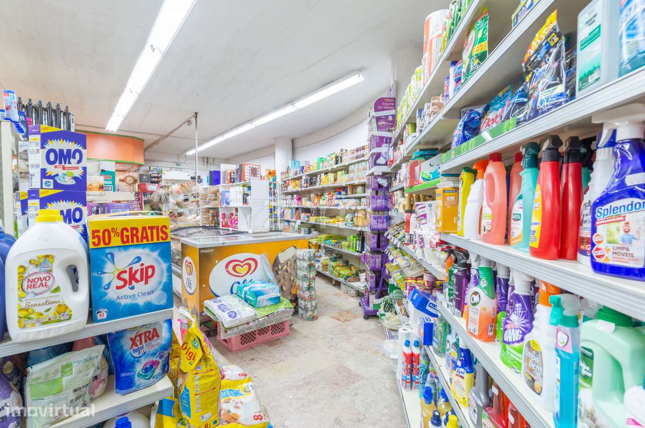 Minimercado p/ trespasse - no Mercado de Rio de Mouro - Grande imagem: 5/23