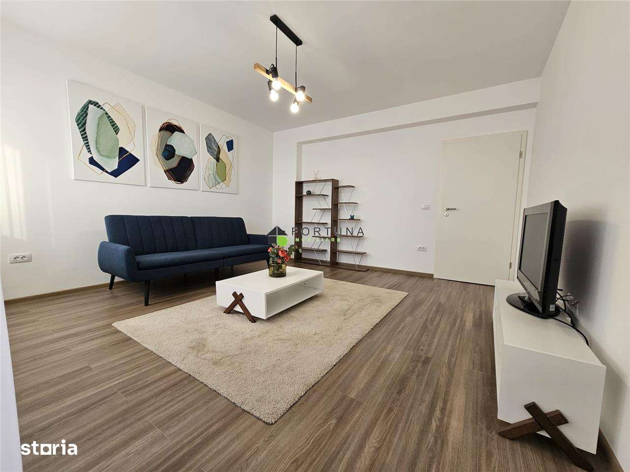 Apartament 2 camere, de inchiriat, la Grandis, Tractorul - Imagine principală: 2/11