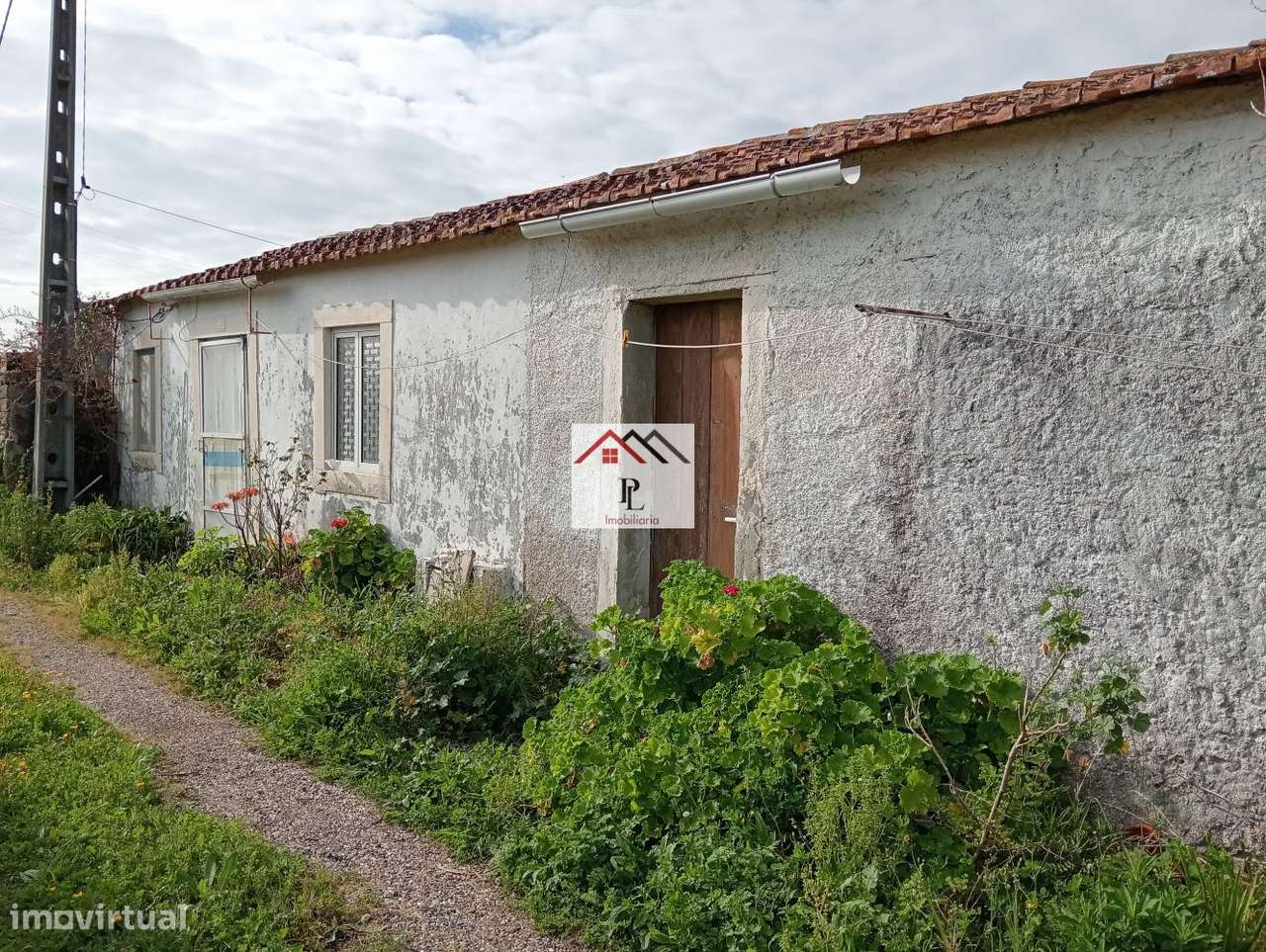 Moradia Térrea T1+1 para reconstrução no Meco em Montemor -o Velho-11