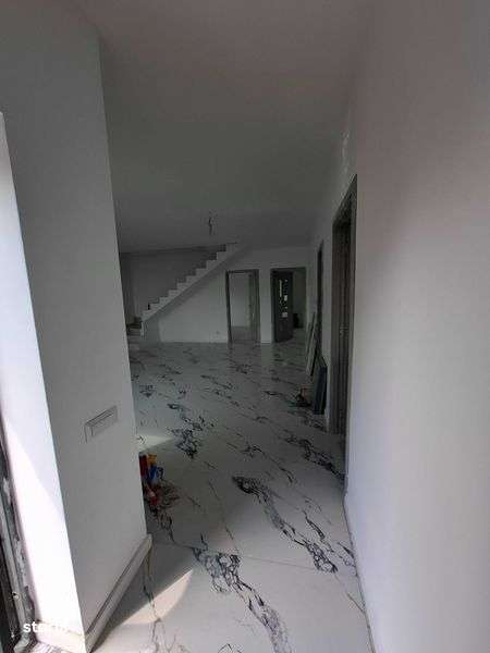 Pantelimon Ilfov p+pod inalt pe placa de beton,3cam,2bai,300mp,comis0% - Imagine principală: 4/8