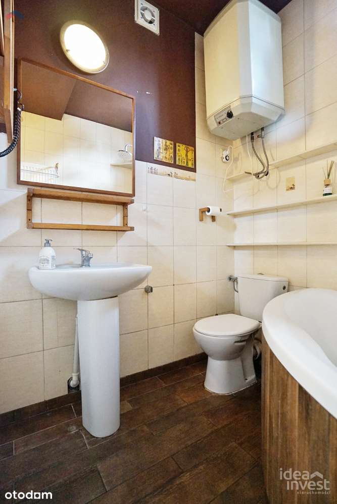 Pół domu z dużym ogrodem!-8