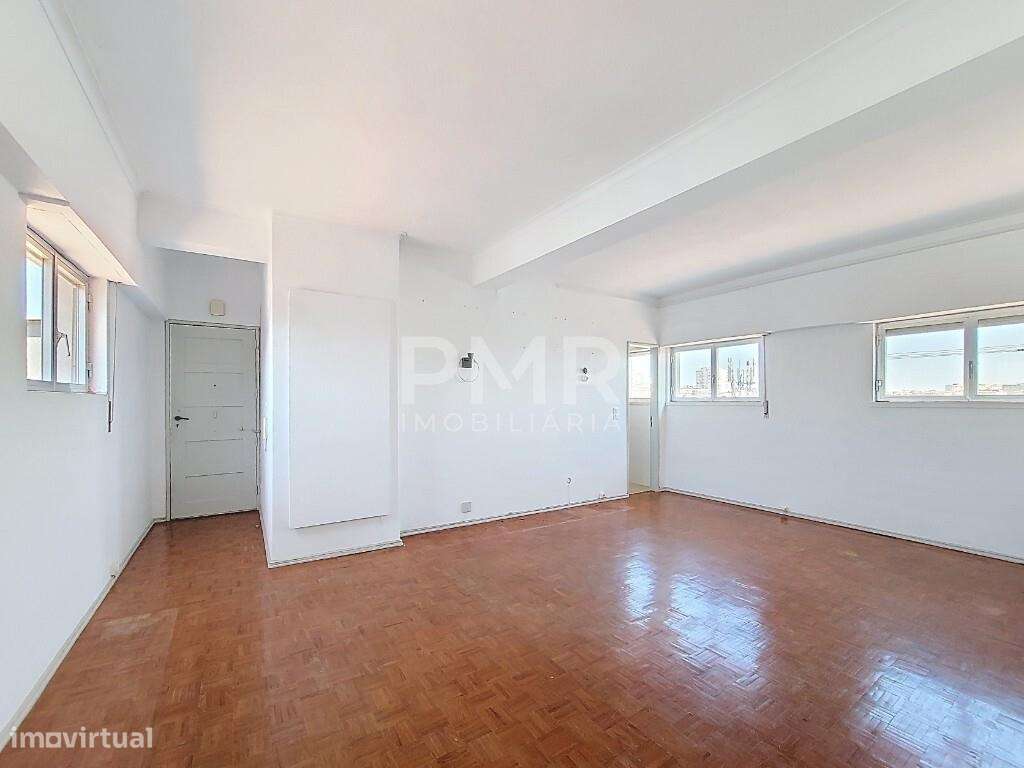 T1 Luminoso com Vista Panorâmica | Ideal para Investimento - Grande imagem: 3/14