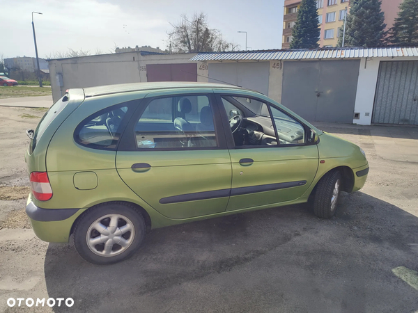 Renault Scenic - 13