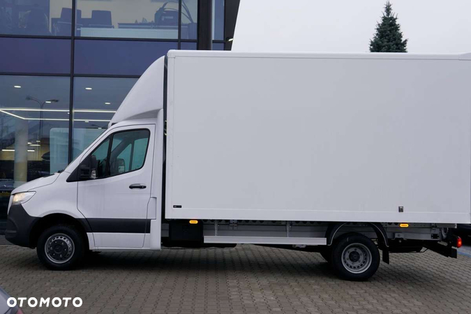 Mercedes-Benz Sprinter - 14