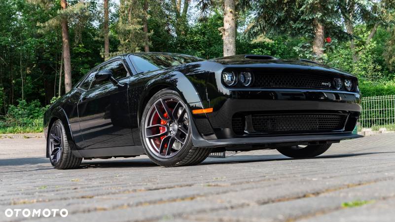 Dodge Challenger 6.2 Hellcat Widebody - 18