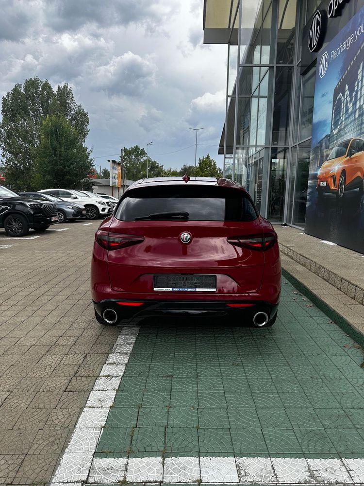 Alfa Romeo Stelvio (2)