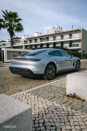 Porsche Taycan - 5