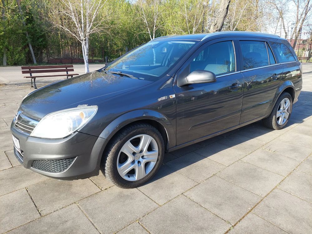 Opel Astra H 1.6 Edition Sport 2009