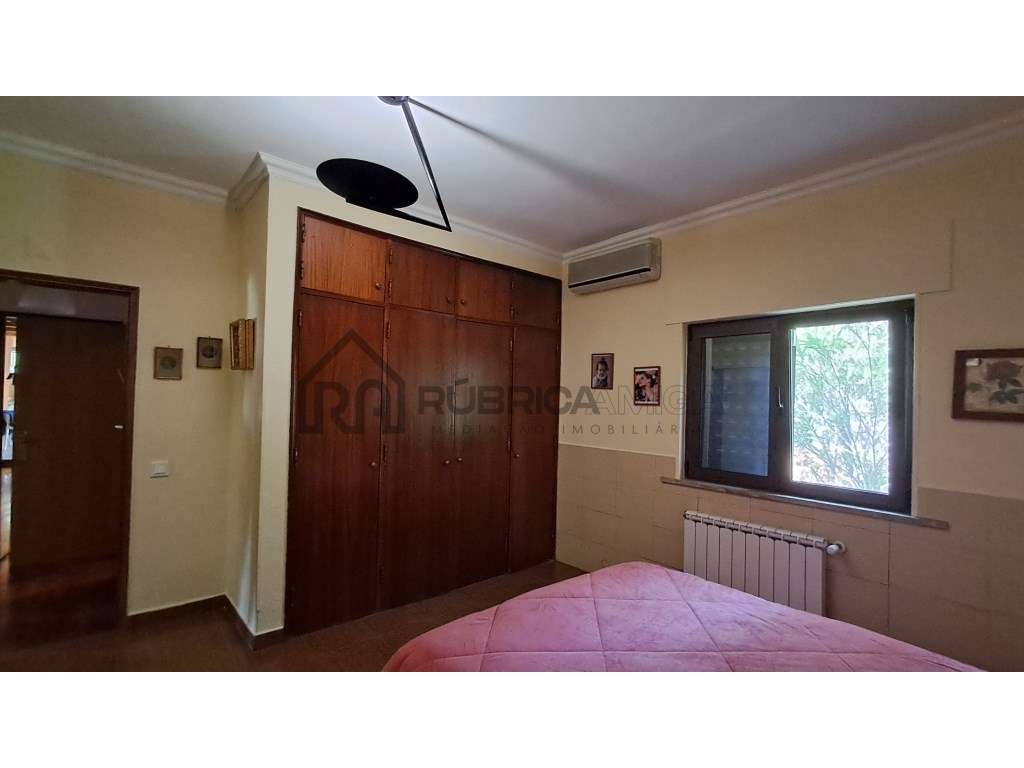 Moradia com características únicas, zona social excecional e vista ...-29