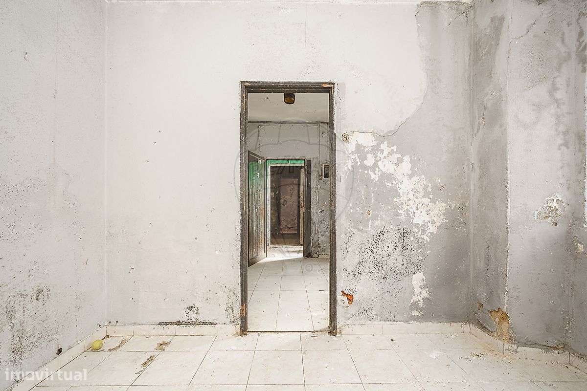 Moradia T0 para venda-5