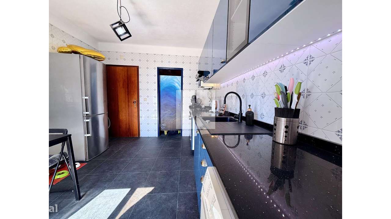 Apartamento T-2 c/ Garagem Buarcos-5