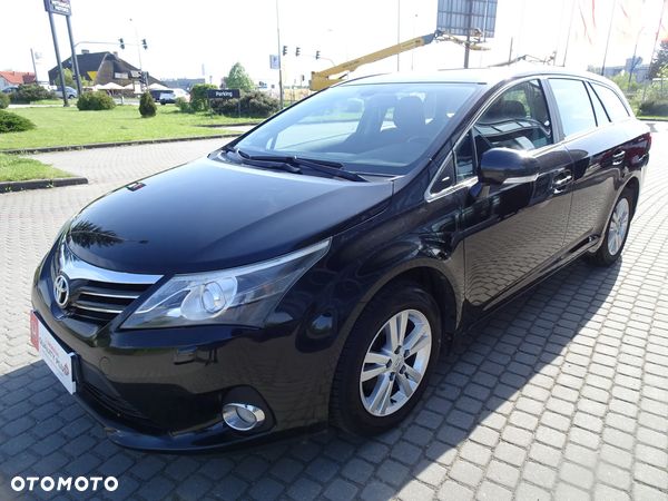 Toyota Avensis 1.8 Style - 1