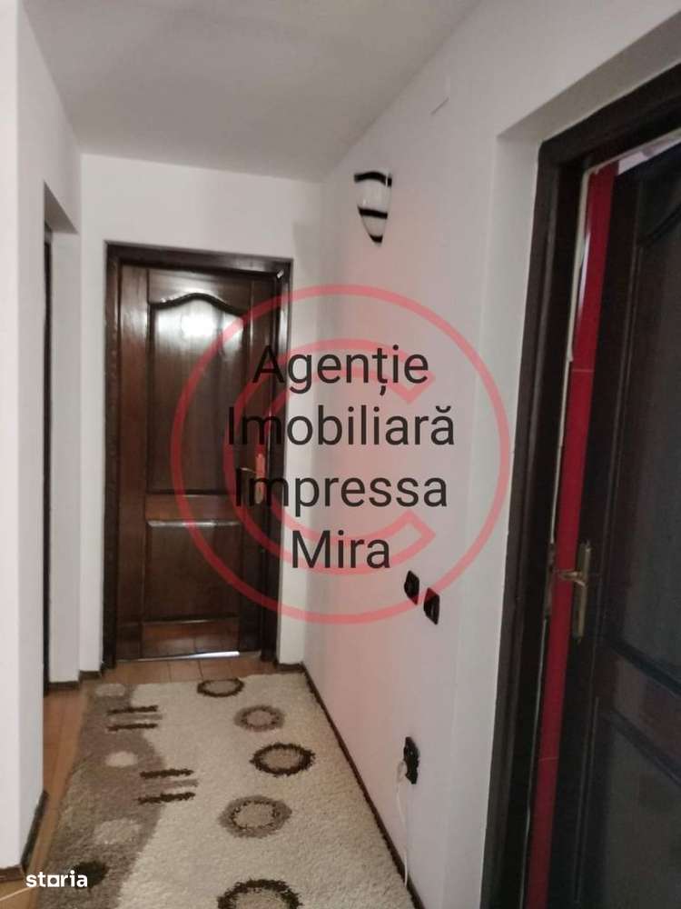 Se vănd spatii comerciale si teren cartier Obcini casa de locuit - Imagine principală: 2/2