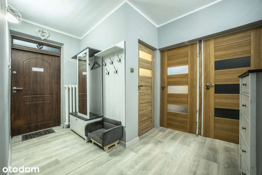 5 pokojowy dom na rodzinnym osiedlu!-7