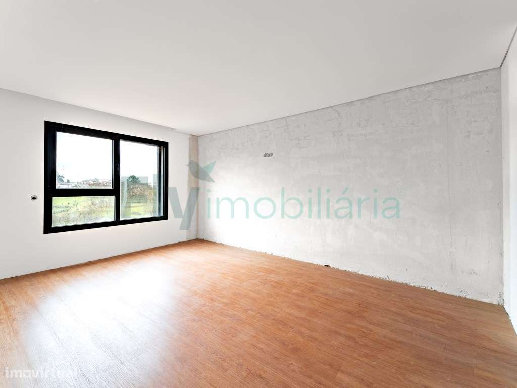 Apartamento T3 com excelente áreas em Lousada-25