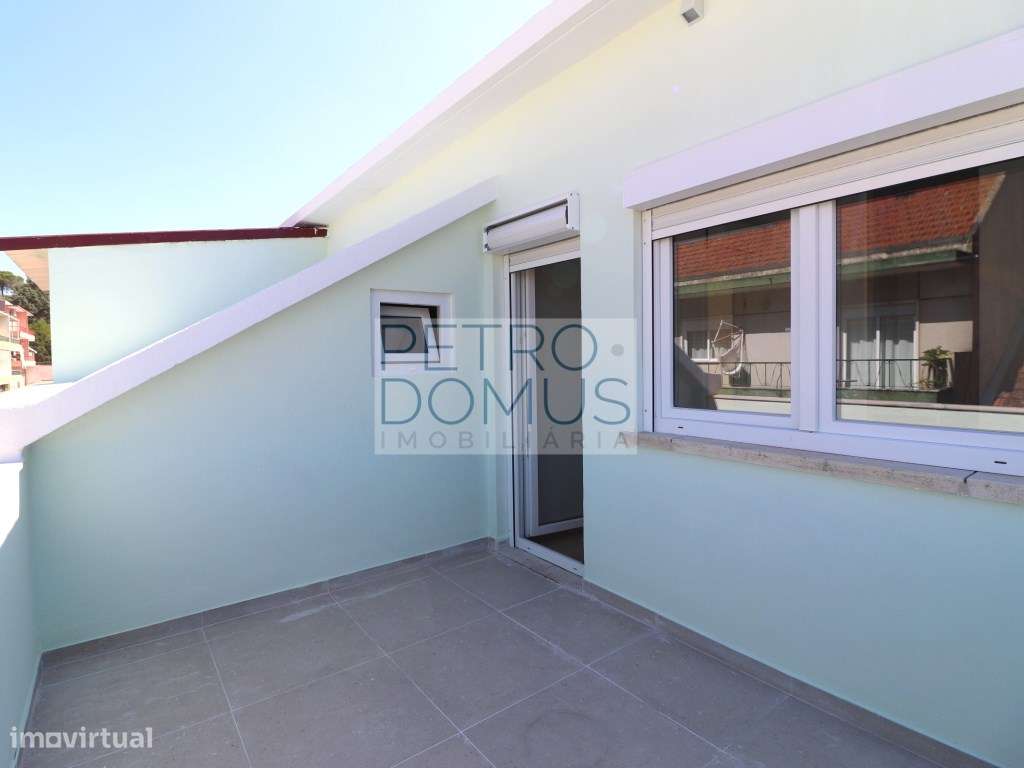 T2+1 EM PRÉDIO TOTALMENTE REMODELADO - ALMADA - VISTA CRISTO REI-23