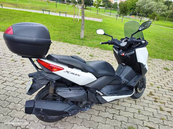 Yamaha X-Max 400 - 12