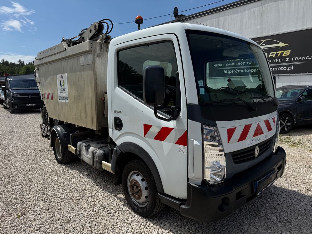 Renault Maxity 2013