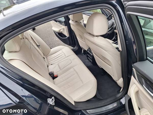 BMW Seria 5 518d Advantage - 16