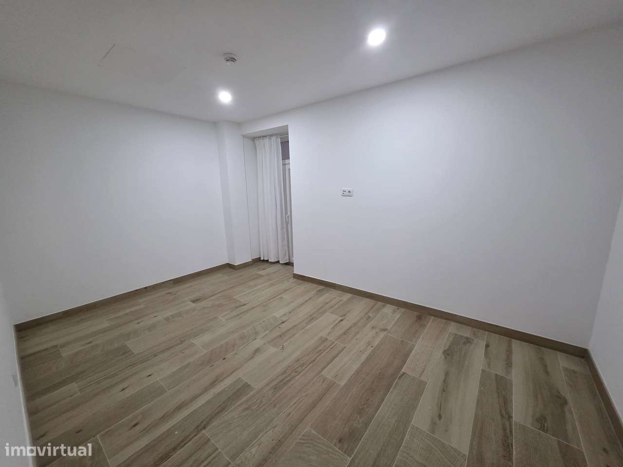 Apartamento T2 | Novo | Jardim Privativo | Batalha-22