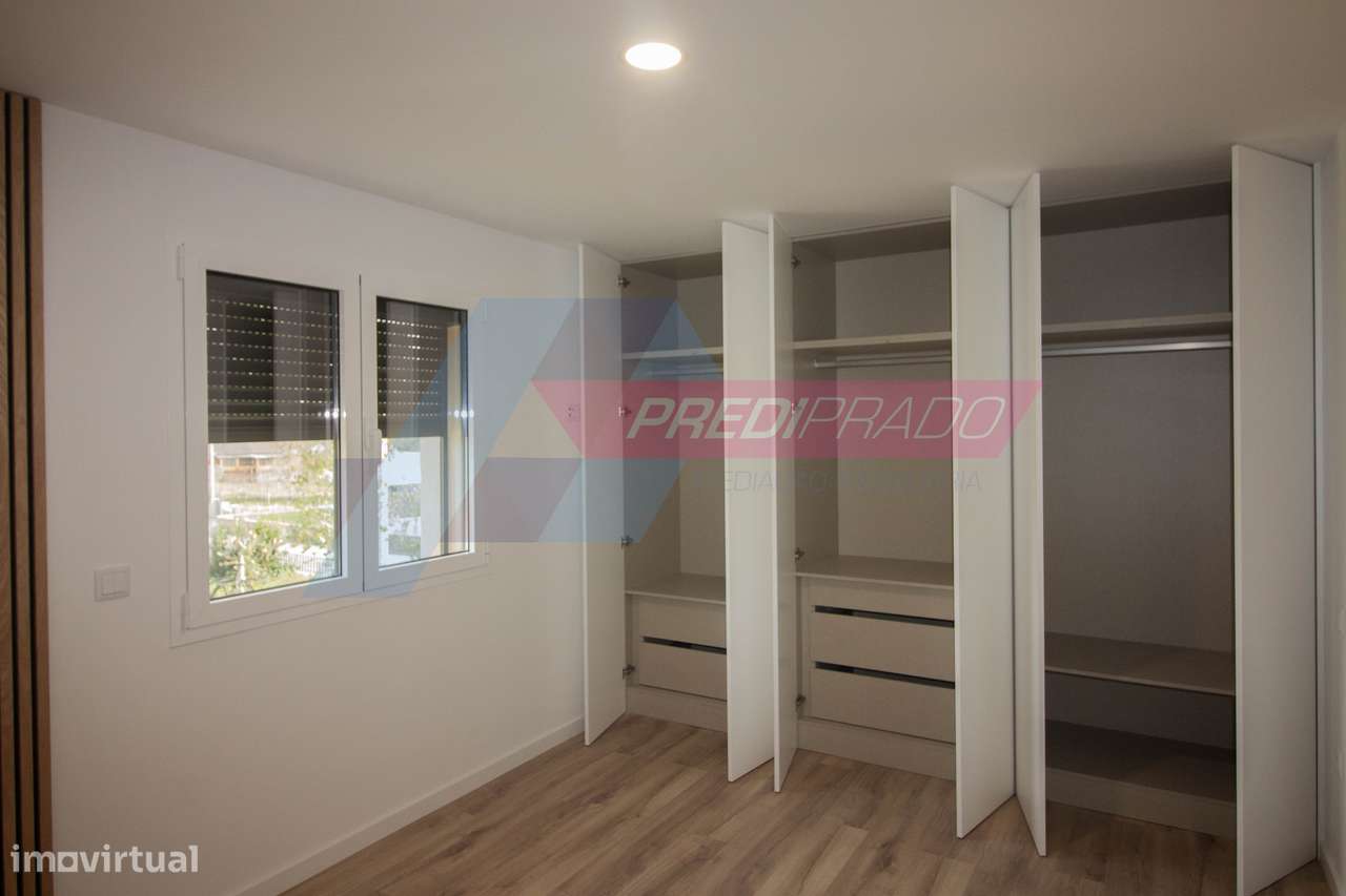 Excelente Moradia T4 em Cervães-12