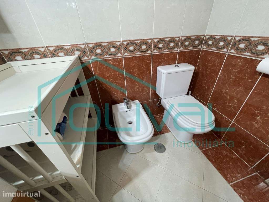 Apartamento T3 com parqueamento e arrecadação na 2ª Fase da Qta. Pi...-31