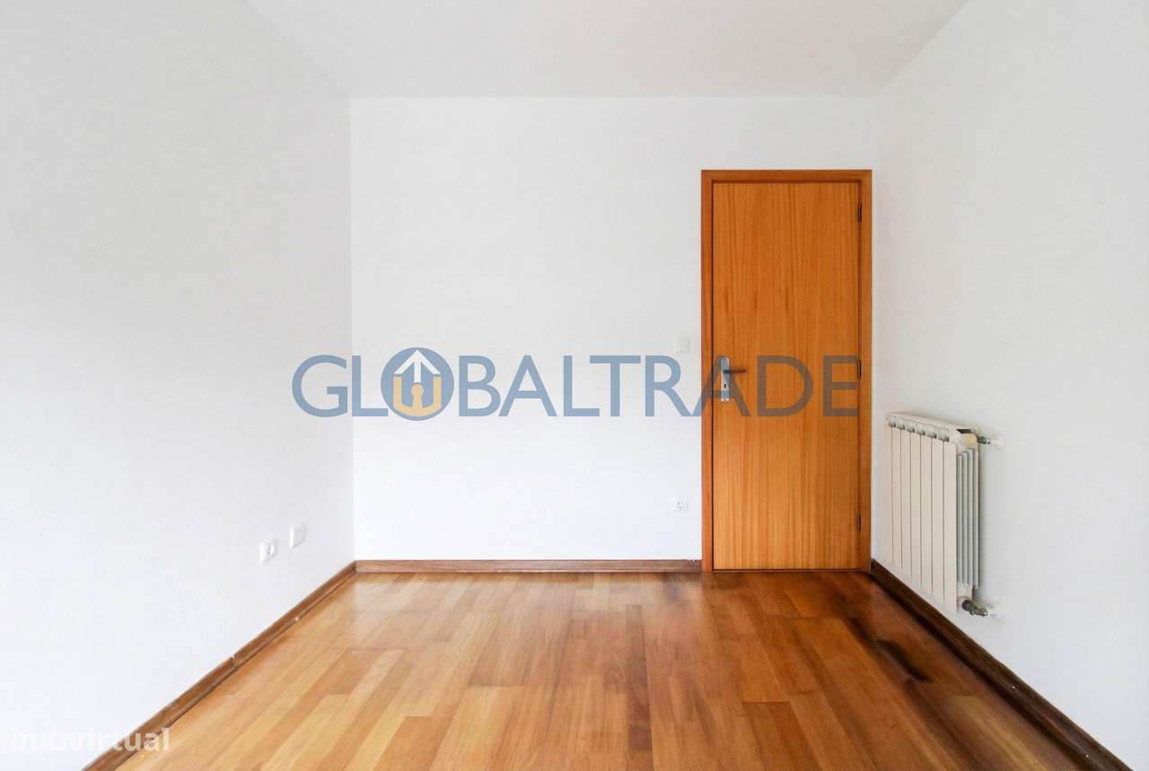 Apartamento T3 Renovado - Condomínio Fechado em Rio Tinto-31