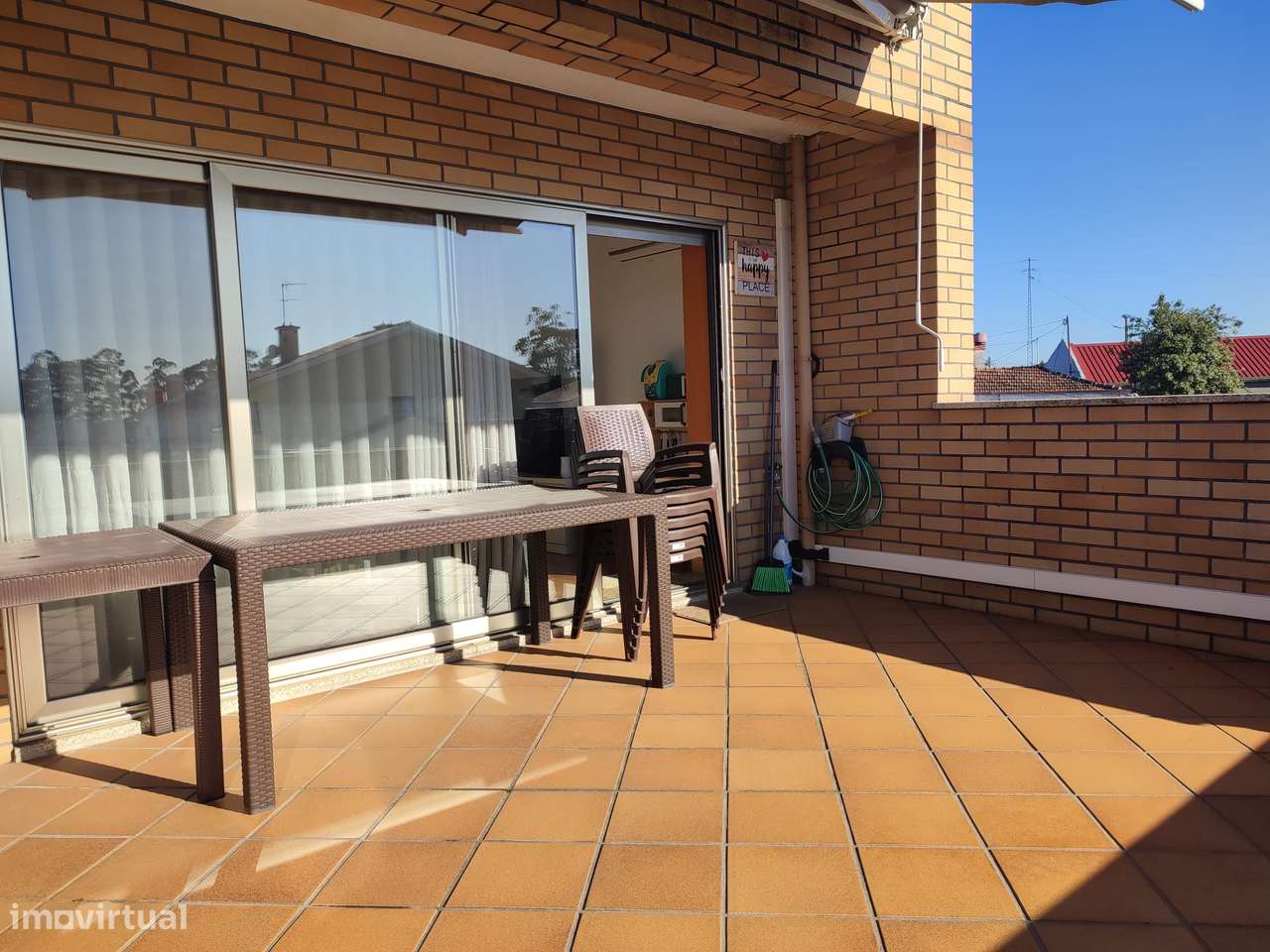 Moradia T4 (2 suites),cond. fechado, piscina, campo de jogos e ginásio-17