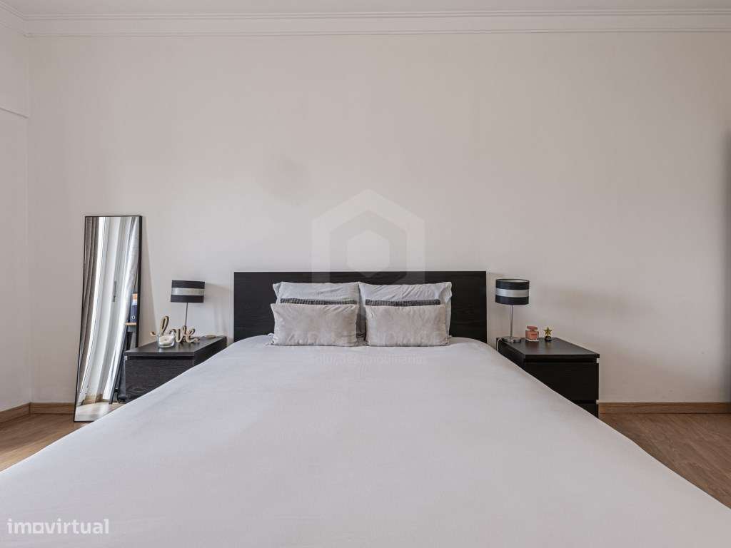 Apartamento T2 - Torre da Marinha-12