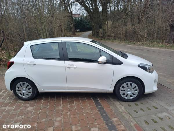 Toyota Yaris 1.0 Active EU6 - 19