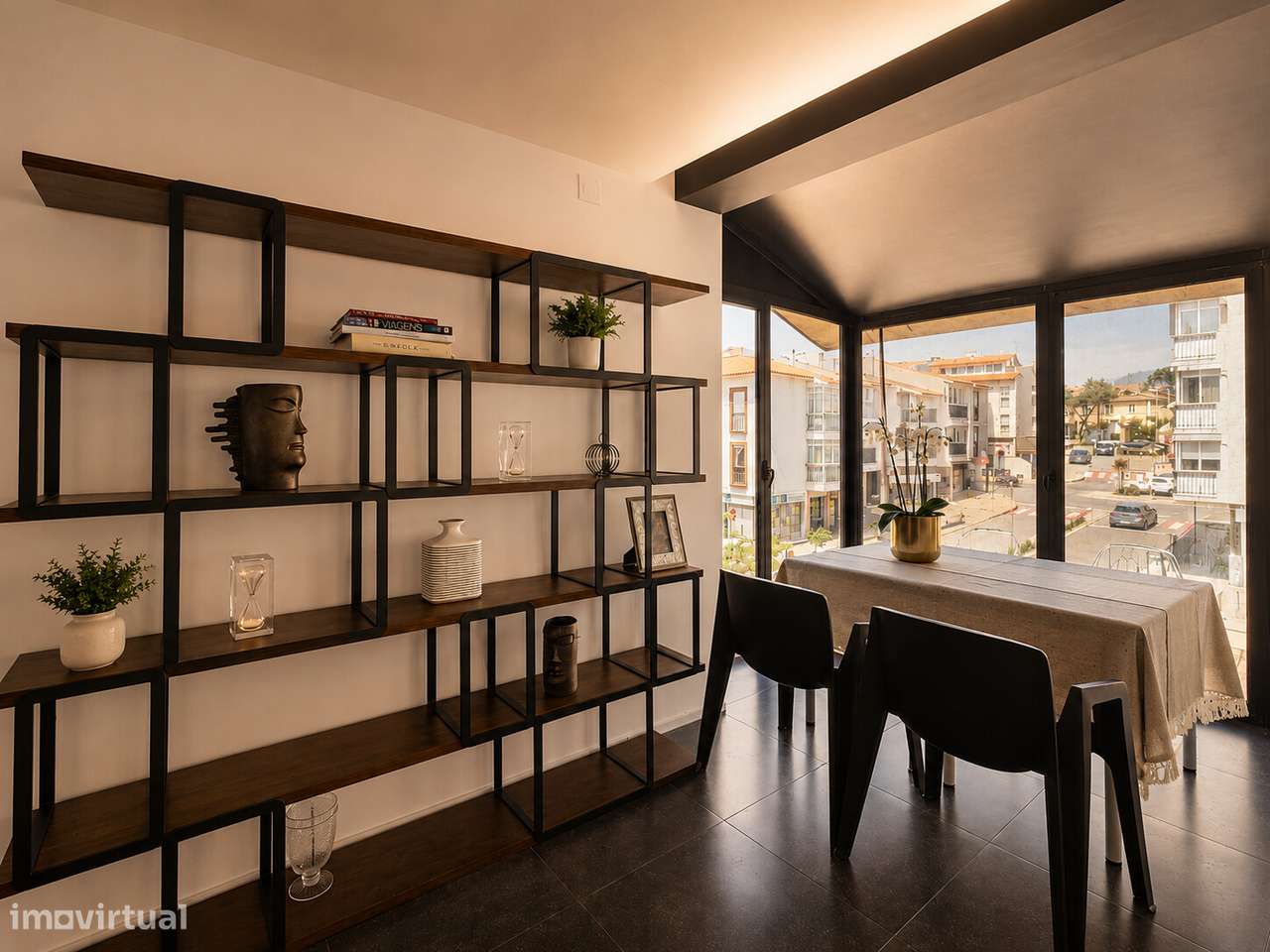 Apartamento T5 Duplex | A poucos passos da St. Julian’s School | Mais-12