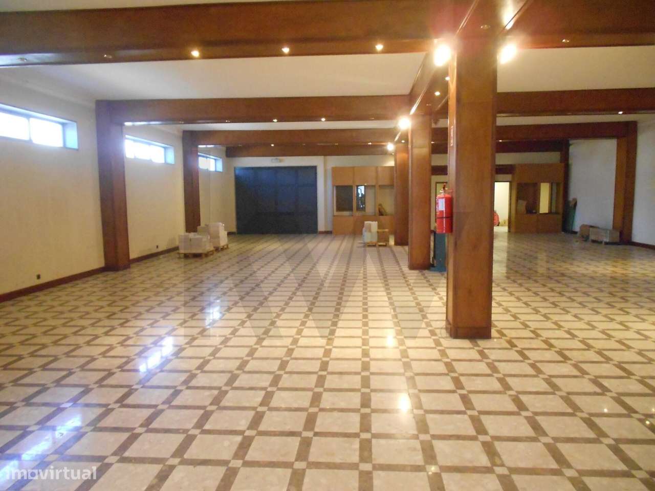 PARQUE  INDÚSTRIAL,  ESCRITÓRIOS e ARMAZÉNS em CONDOMINÍO FECHADO  Pri-8