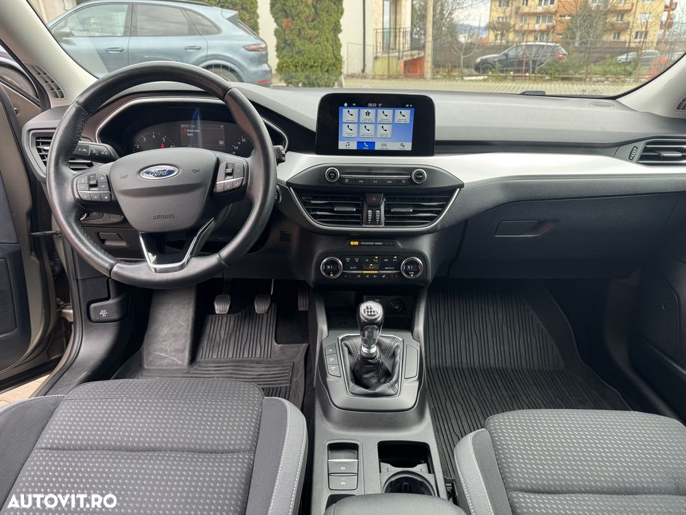 ford focus   1 0 ecoboost active business