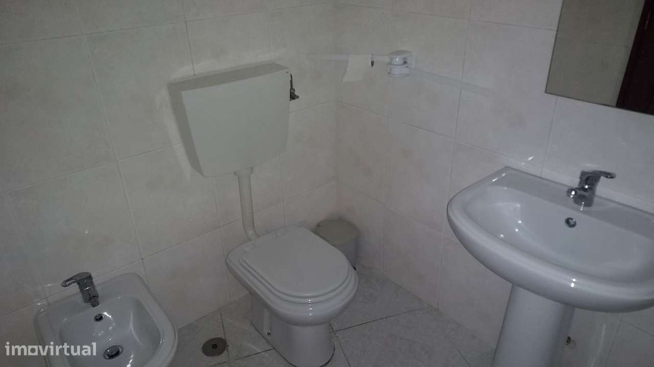 Apartamento T3 c/ garagem - centro de São Mamede - Próximo de Fátima-15