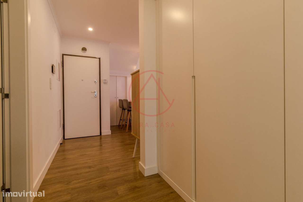 R/C de Moradia bi-familiar com quintal e garagem individual-22