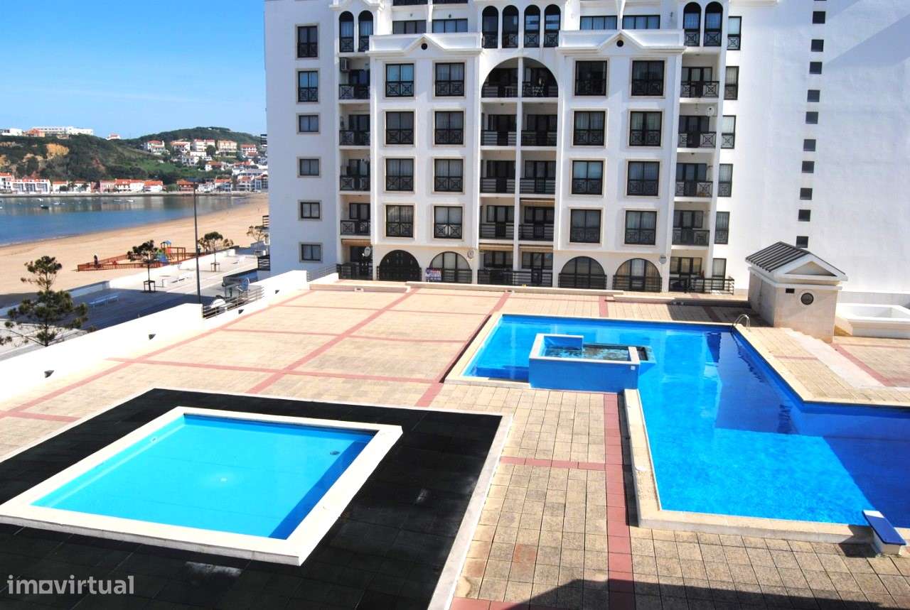 Apartamento T2 com varanda e garagem - vista praia, São Martinho Porto-16