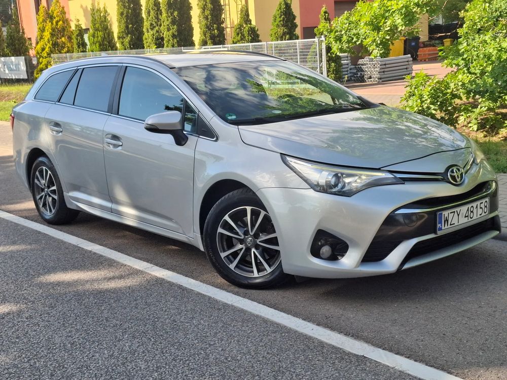 Toyota Avensis III Touring Sports 1.6 D-4D Comfort 2015