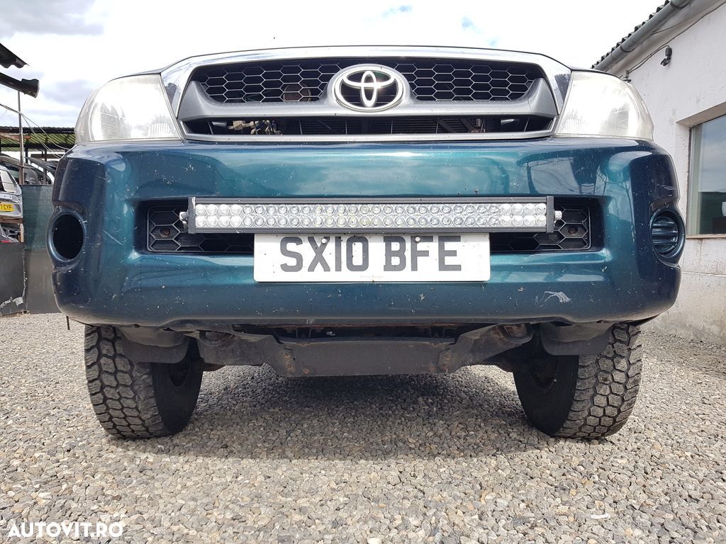 Bara fata Toyota Hilux 2010 - 2015 VERDE (671) model fara spalatoare far - 1