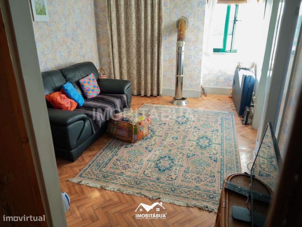 Casa Tradicional Portuguesa com Quintal, Vista e Muitos Detalhes Au...-19