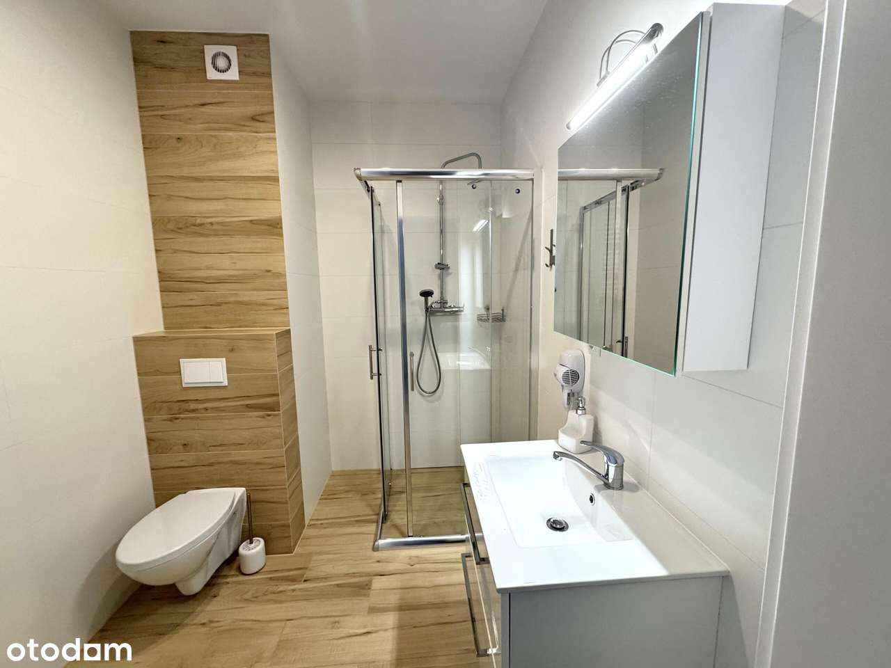 2 POKOJE nad morzem  ul. BAŁTYCKA-5