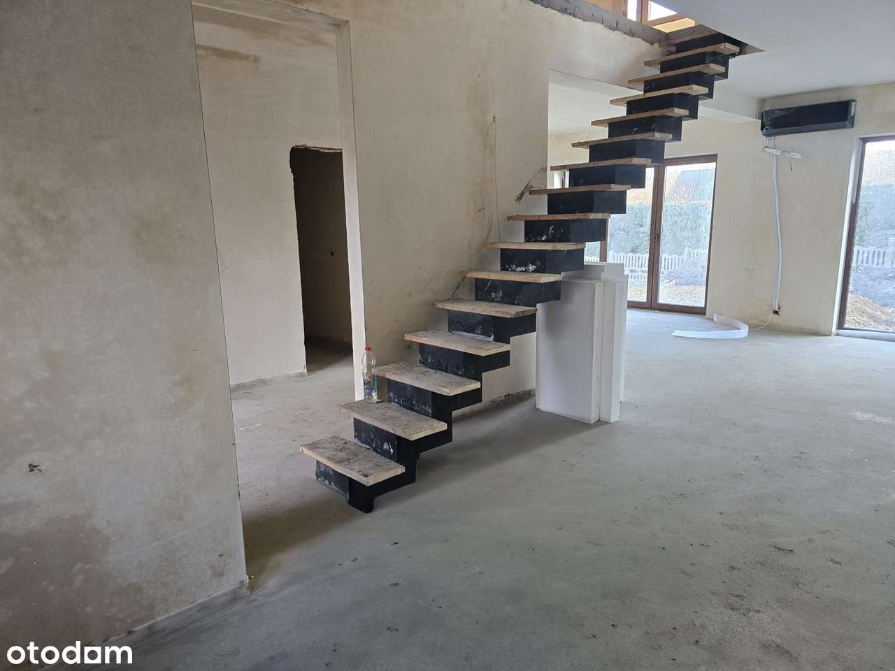 Nowy środkowy segment do wykończenia - Pełny obrazek: 4/19