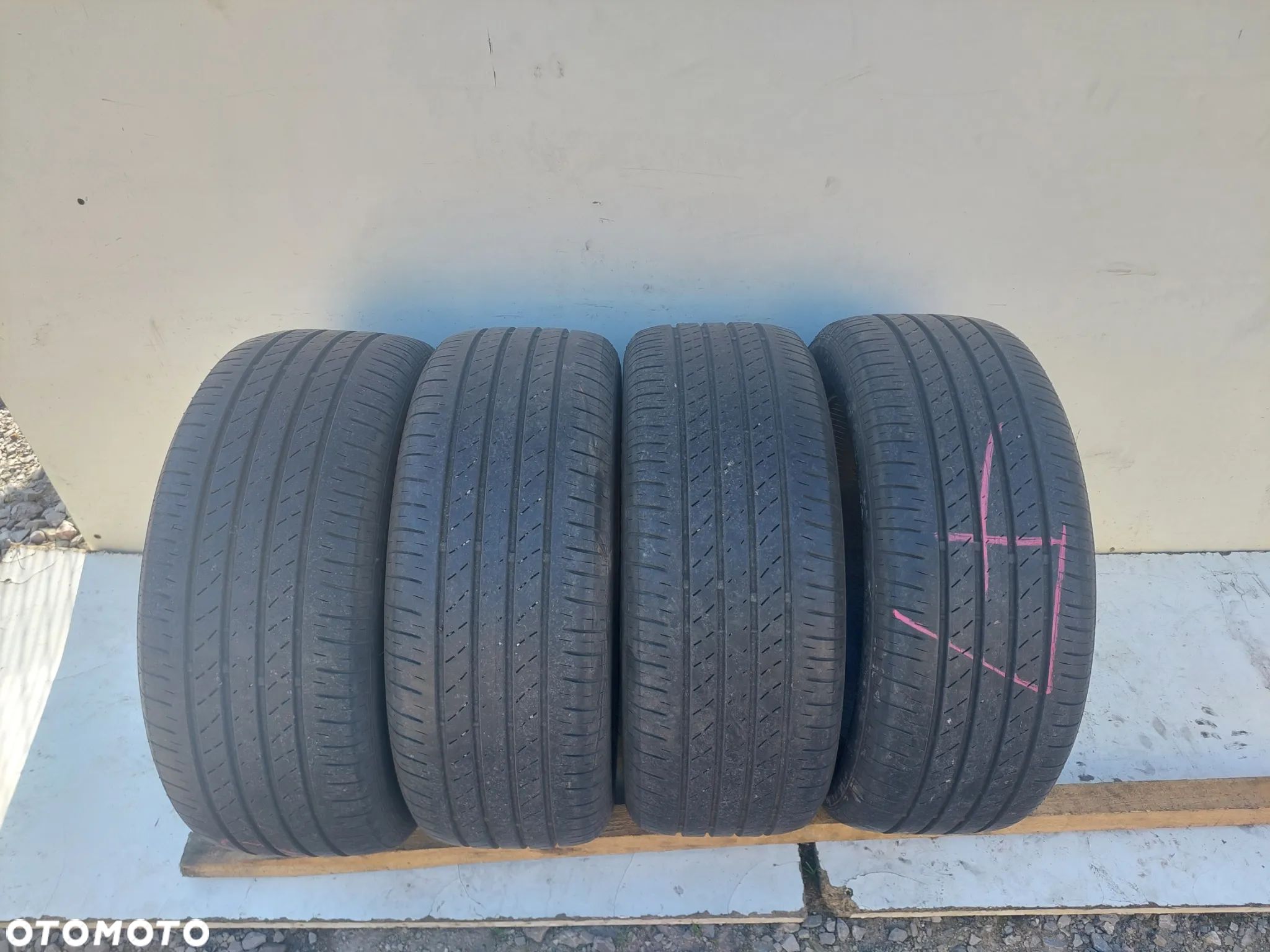 Opony letnie Bridgestone Turanza ER300 215/50R17 - 1