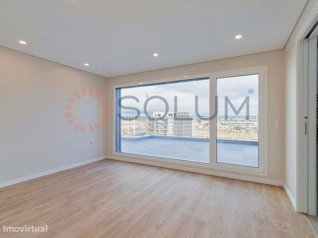 Duplex T2 novo, com grande terraço - Montijo-17