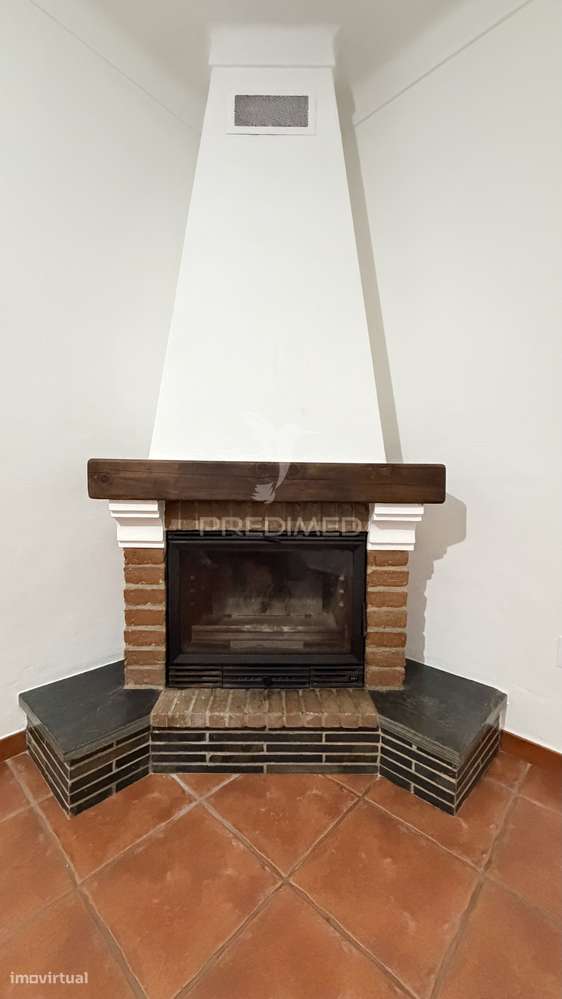 Moradia T4 de R/C e 1.º Andar - Grande imagem: 4/32